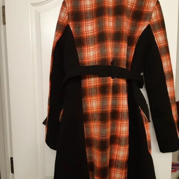 Paparazzi Wool Jacket Orange, White and Black Medium size - Picture 6 of 16